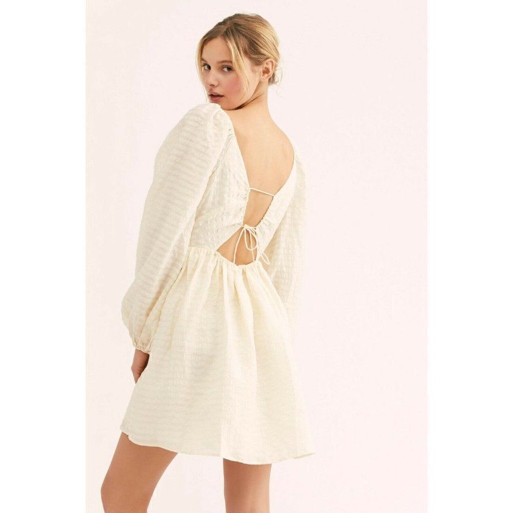 NEW FREE PEOPLE Sz M STAR BRIGHT PEASANT PLUNGING LACE UP MINI DRESS IVORY